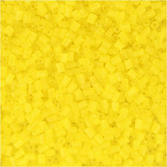 Rocailles 2-cut, transparant geel, d 1,7 mm, afm 15/0 , gatgrootte 0,5 mm, 500 gr/ 1 zak