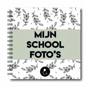 Studio Ins & Outs - Schoolfotoboek - Mijn schoolfoto's - Groen - Invulboek voor Basisschool - Herinneringsboek Kind - Schoolfoto's & Momenten - 21x21 cm - 80 Pagina's