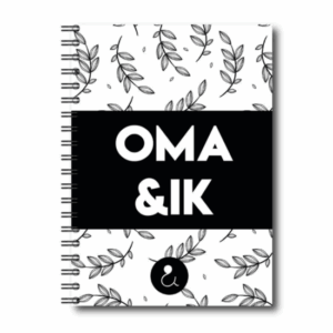 Studio Ins & Outs – Invulboek Oma & ik – Herinneringen Boek voor Oma en Haar Kleinkind – Cadeau voor Oma – Zwart